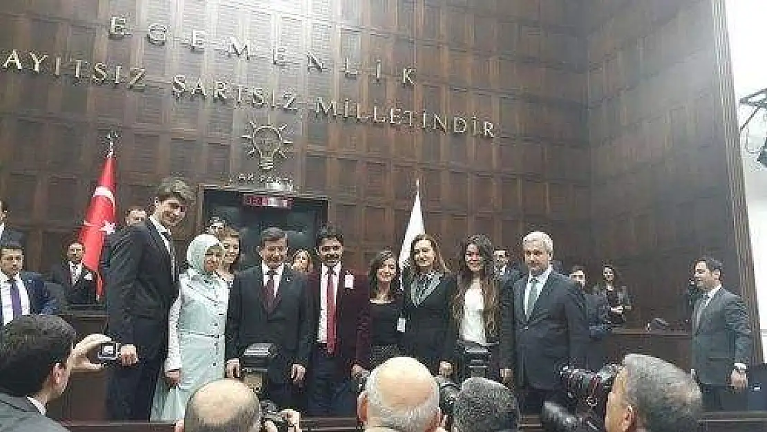 AK Parti Grubu işitme engelli misafirleri ağırladı