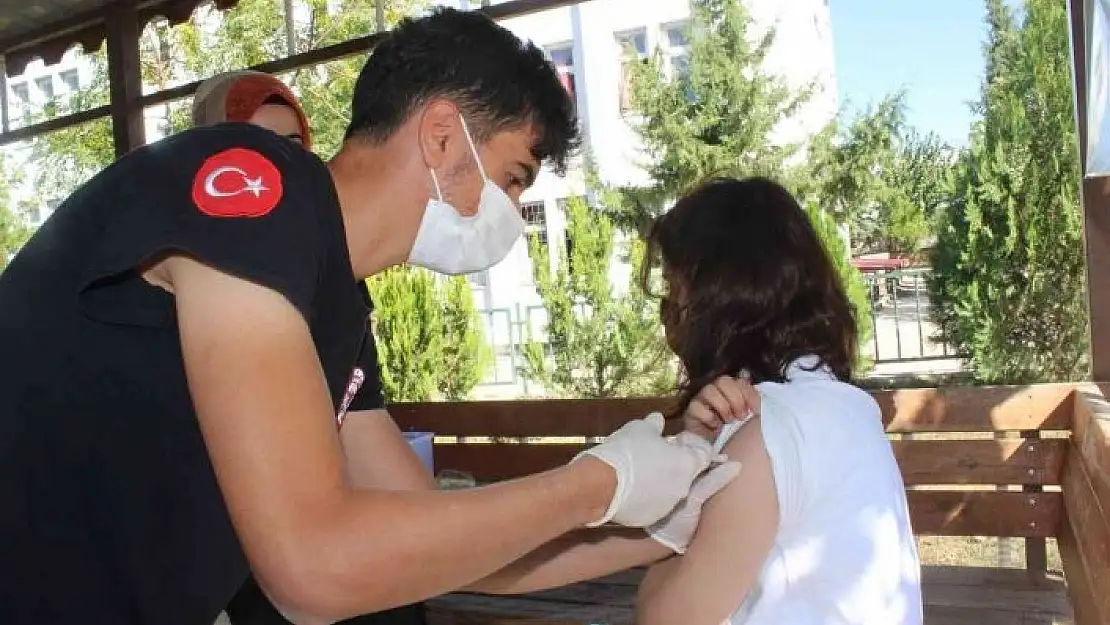 'Öğrenciler aşı hakkında bilgilendirildi'