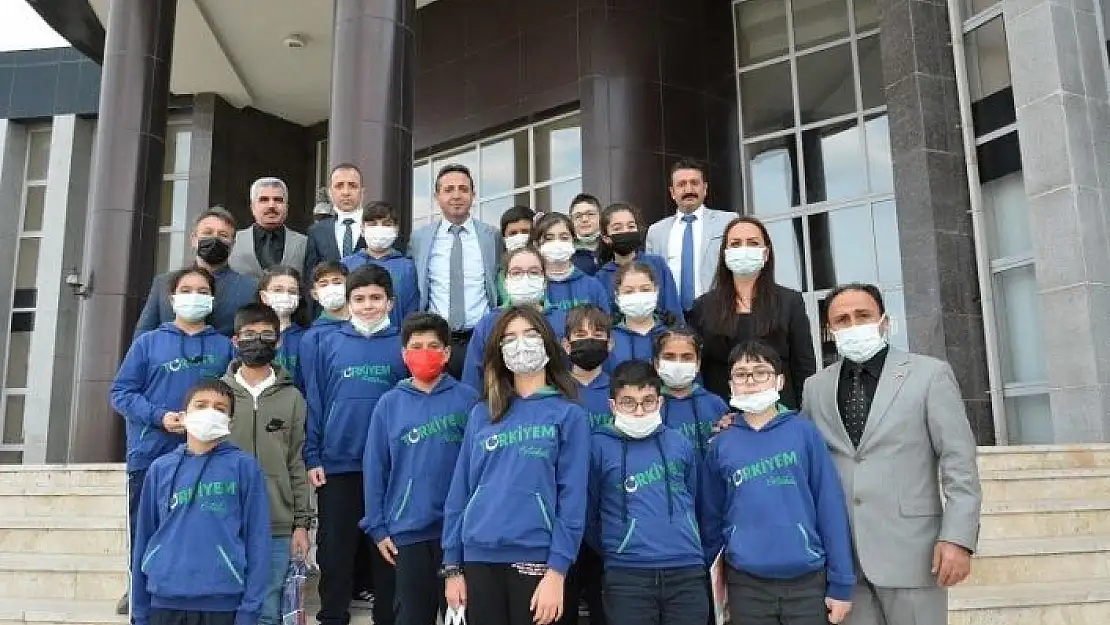 'Öğrenciler, başarı hikayelerini anlattı'