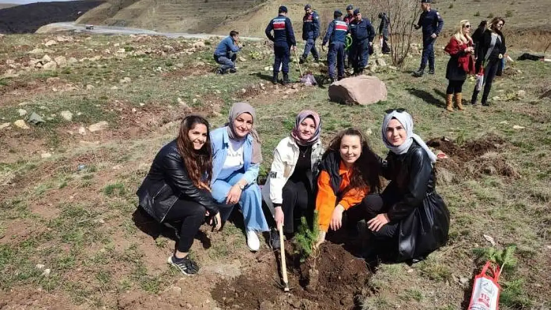 'Öğrenciler doğaya iz bıraktı'
