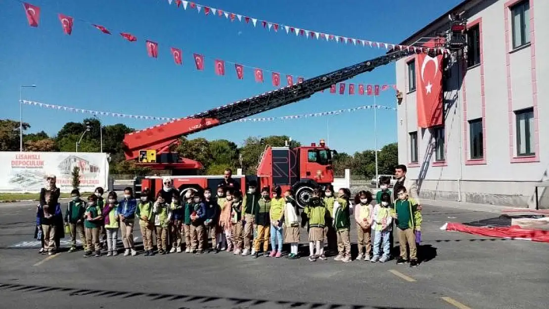 'Öğrenciler merak ettiği itfaiyecilerle buluştu'