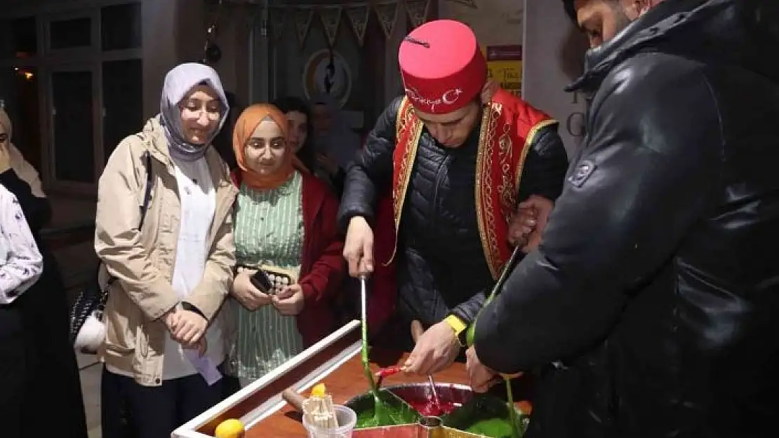 'Öğrencilere Osmanlı macunu ikram edildi'