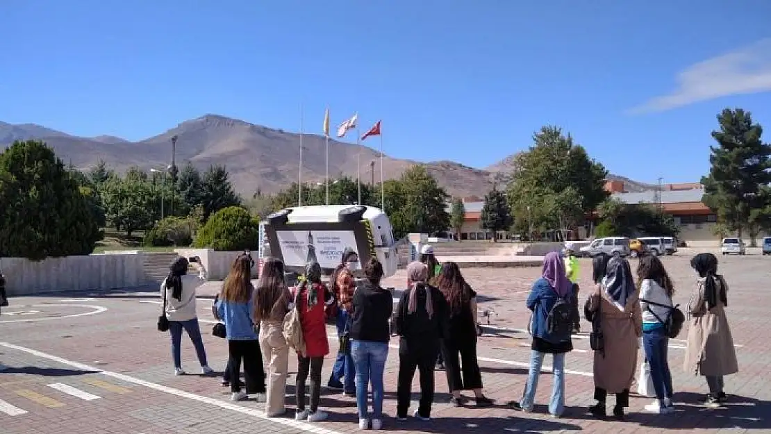 'Öğrencilere trafik kuralları bilgilendirmesi'