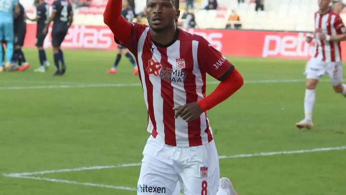 'Olarenwaju Kayode, gol sayısını 2´ye yükseltti'