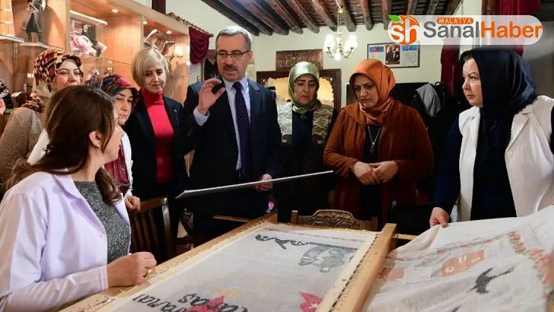 Olgunlaşma Enstitüsünden 100. yıla özel tasarım