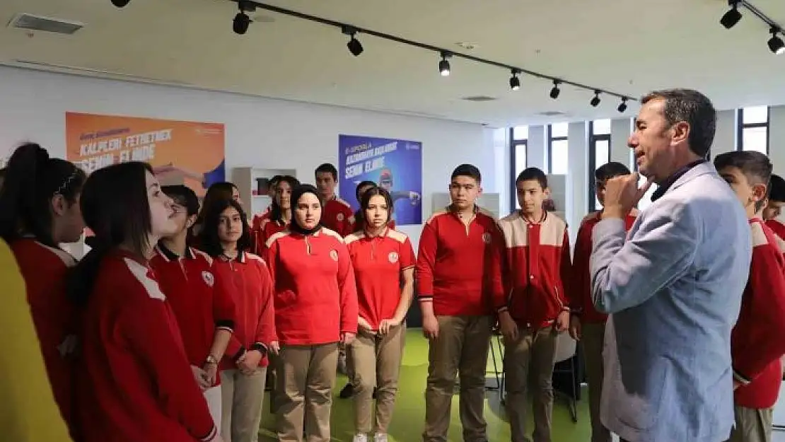 'Ortaokul öğrencileri SBTÜ´de incelemelerde bulundu'