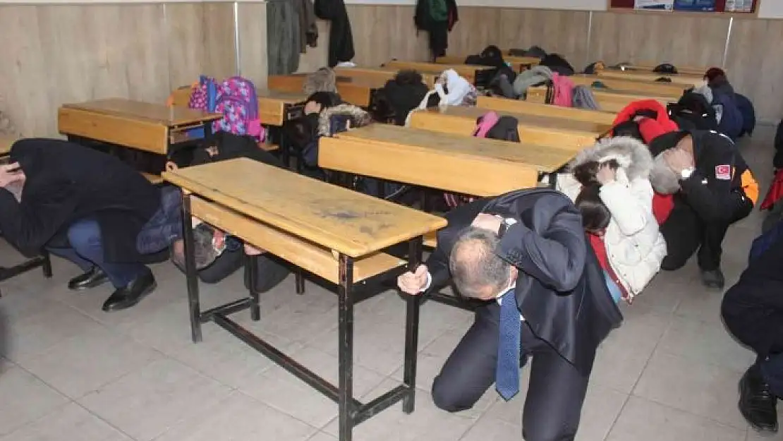 'Ortaokulda deprem tatbikatı yapıldı'