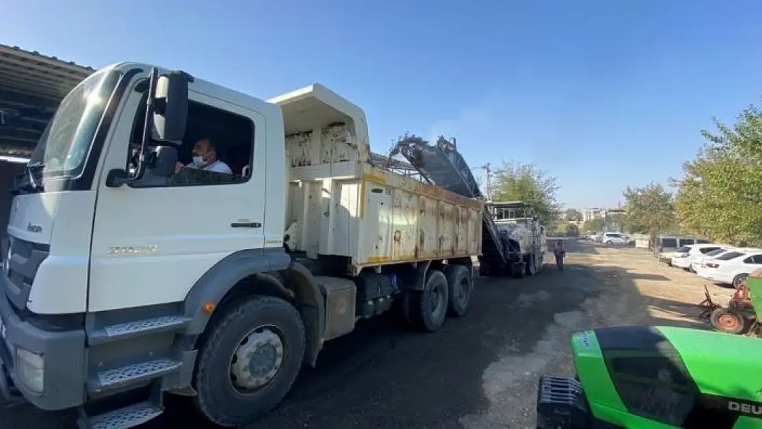 'Oto Galericiler Sitesinde asfalt öncesi hazırlık çalışması'