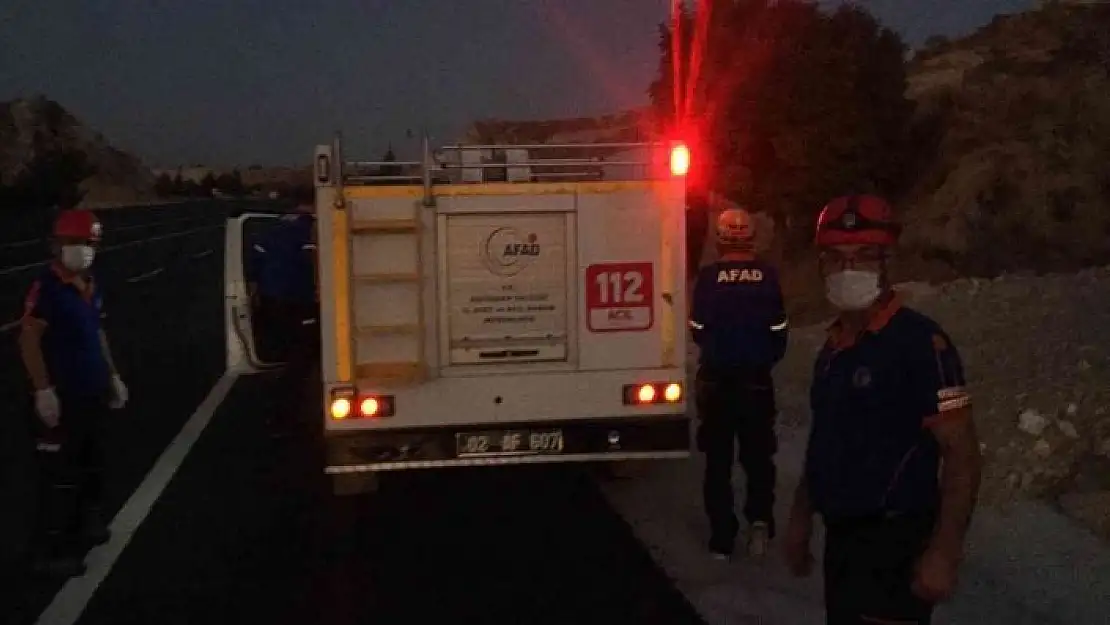 'Otomobil devrildi ihbarı ekipleri harekete geçirdi'