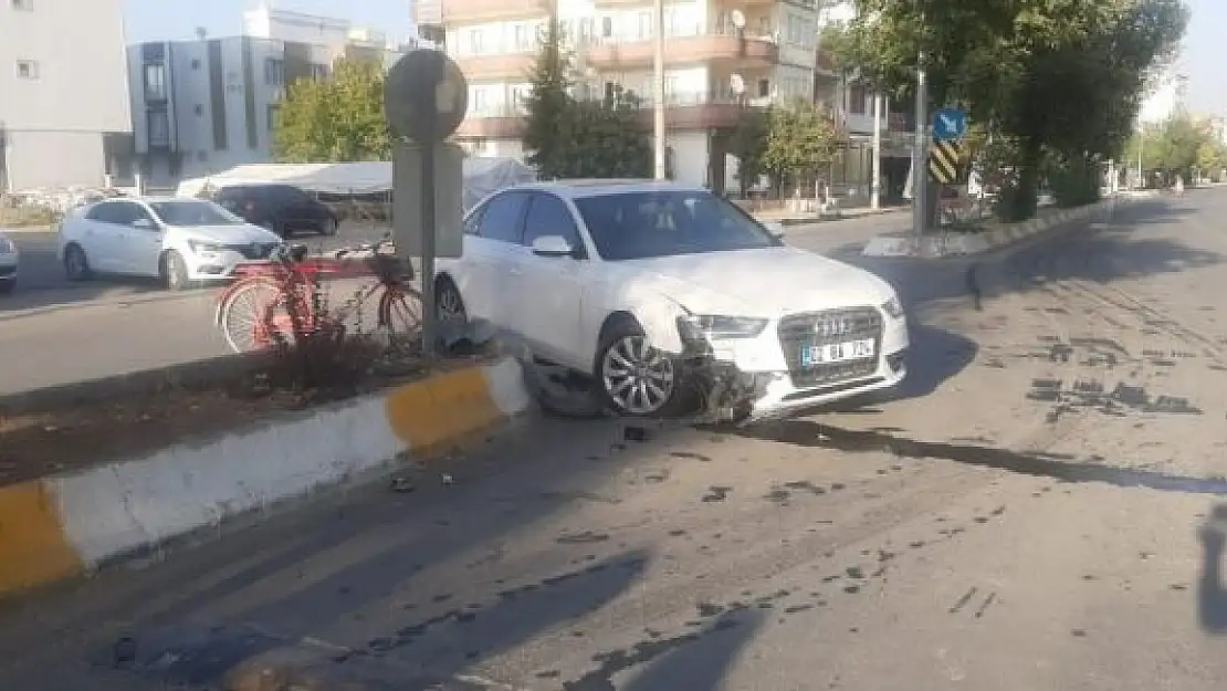 'Otomobil ile bisiklet çarpıştı: 1 yaralı'