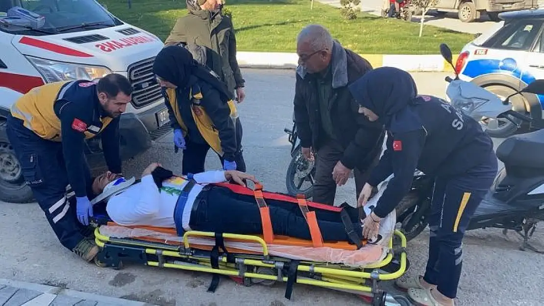 'Otomobil ile motosiklet çarpıştı: 1 yaralı'