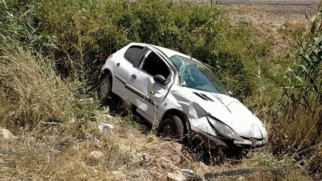 'Otomobil şarampole uçtu: 3 Yaralı'