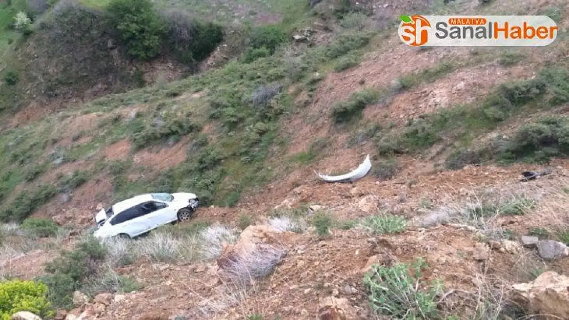 Otomobil şarampole yuvarlandı: 1 ölü, 1 yaralı