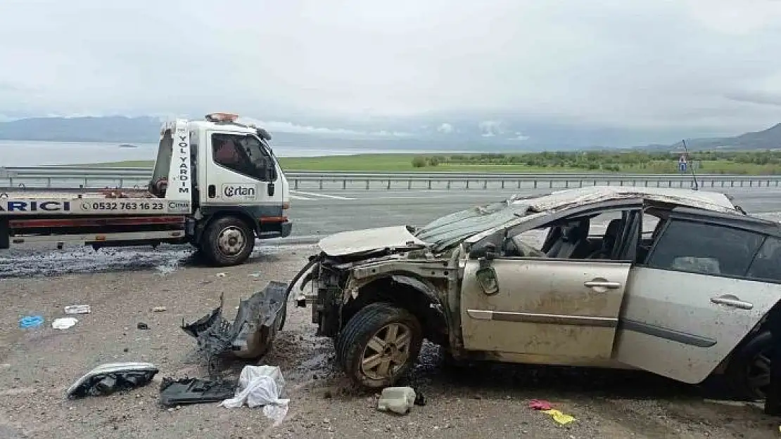 'Otomobil takla attı: 3 yaralı'