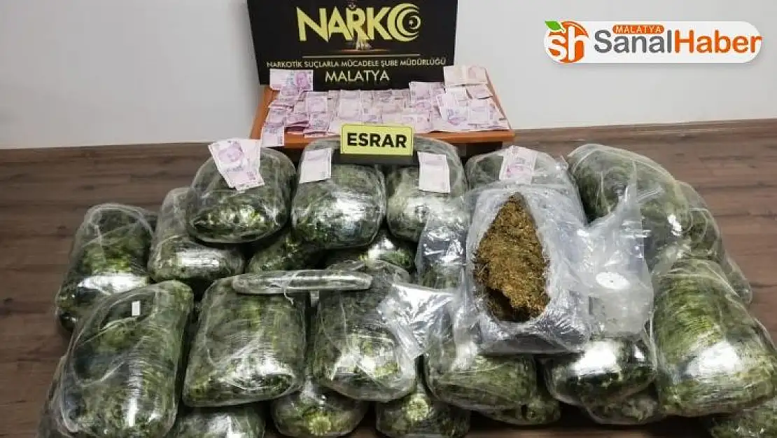 Otomobilin bagajında 110 kilo esrar ele geçirildi