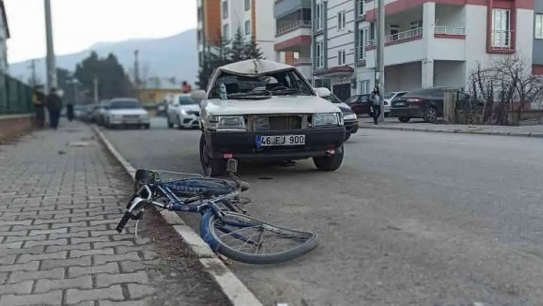 'Otomobilin çarptığı bisikletli ağır yaralandı'