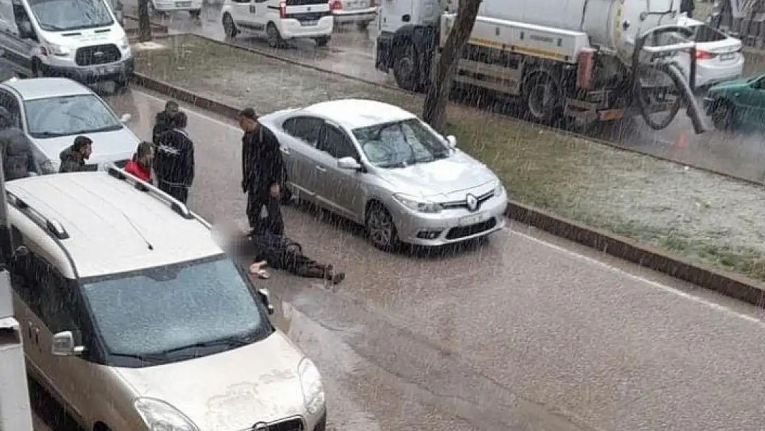 'Otomobilin çarptığı yaşlı adam hayatını kaybetti'