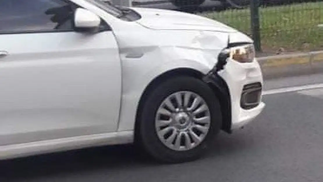 'Otomobilin çarptığı yaya yaralandı'