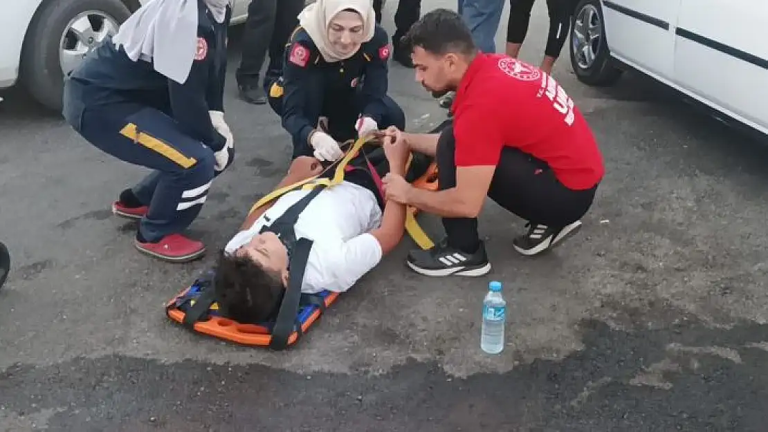 'Otomobilin çarptığı yaya yaralandı'