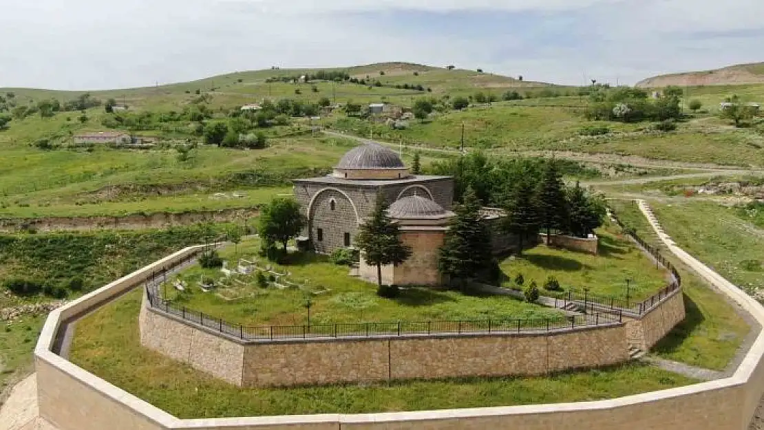 'Palu´nun Osmanlıya kazandırılmasında büyük rol oynadı, türbesi yıllara meydan okuyor'