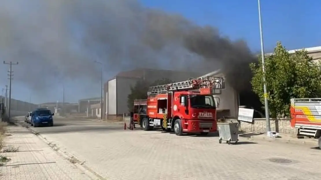 'Pano fabrikasındaki yangın korkuttu'