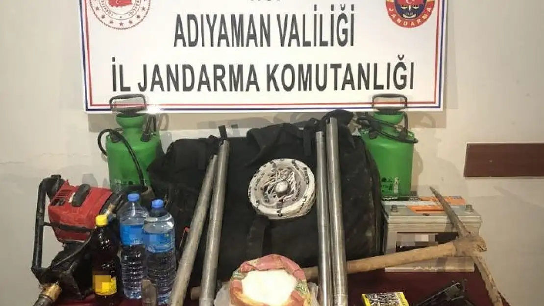 'Patlayıcı madde ve iş makineleri ile define avına jandarma operasyonu'