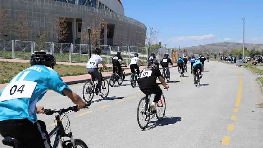 'Pedala il birinciliği için bastılar'