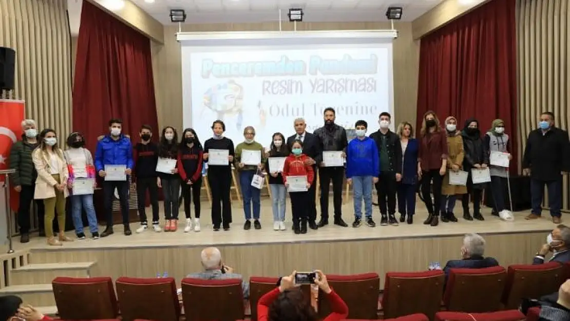'''Penceremden pandemi'' yarışmasının ödülleri sahiplerini buldu'
