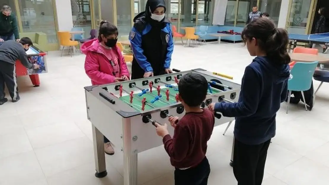 'Polis hem bilgilendirdi hem eğlendirdi'