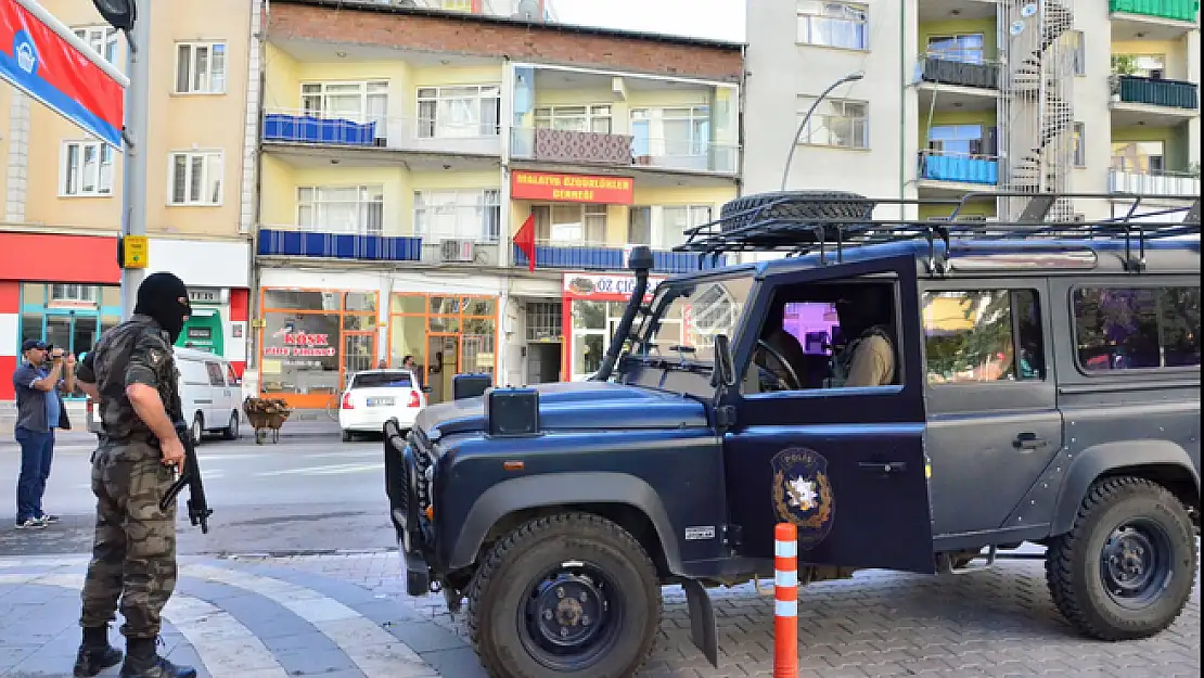 MALATYA´DA ÖZGÜRLÜKLER DERNEĞİ´NE BASKIN