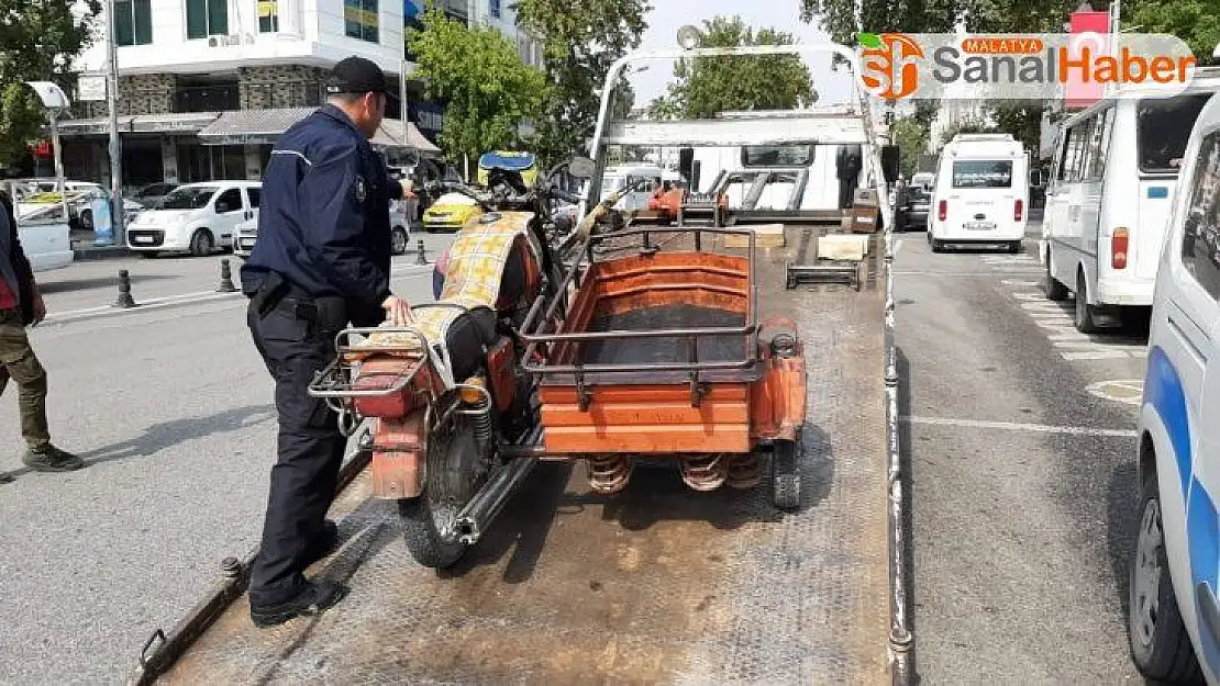 Polise mukavemette bulunduğu iddia edilen 2 kişi gözaltına alındı