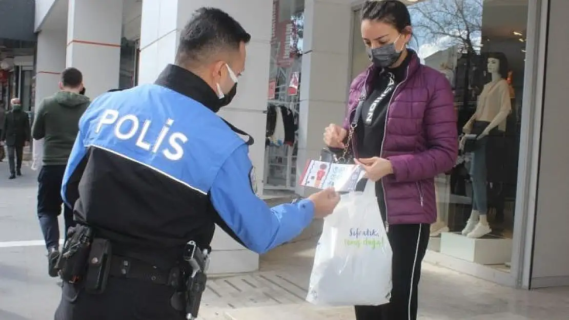'Polisler Adıyaman´ın rengini mavi yapmak için broşür dağıttı'