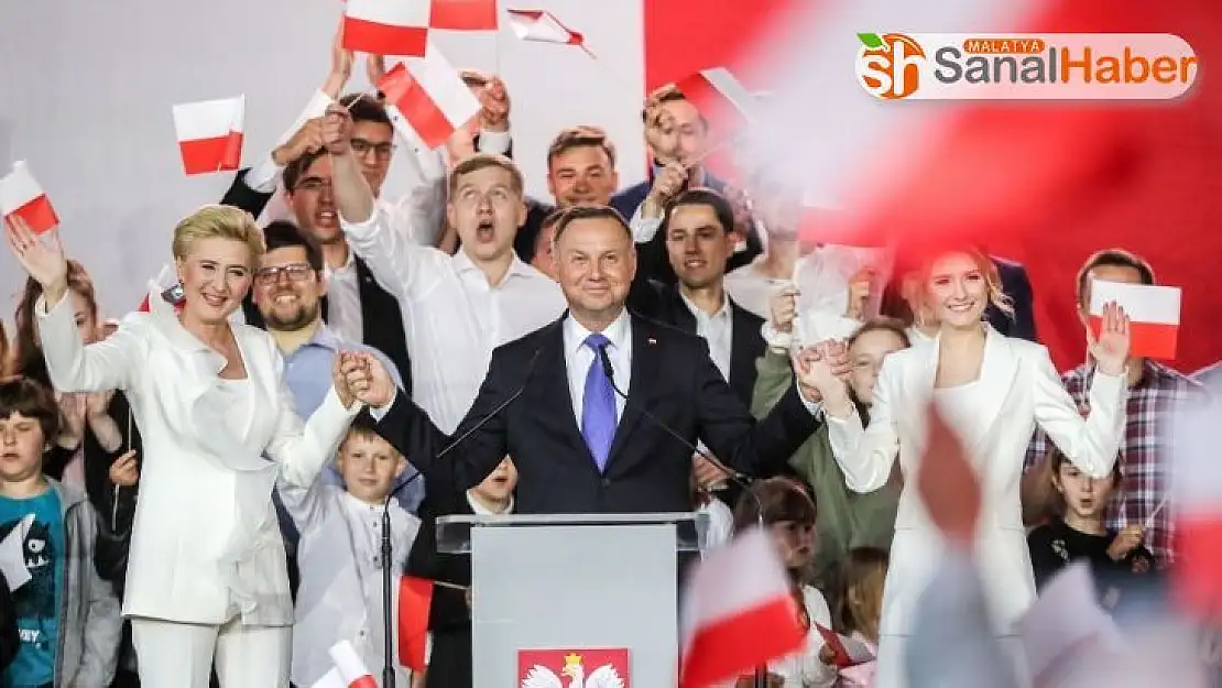 Polonya'da Cumhurbaşkanlığı seçimlerinin galibi Andrzej Duda oldu