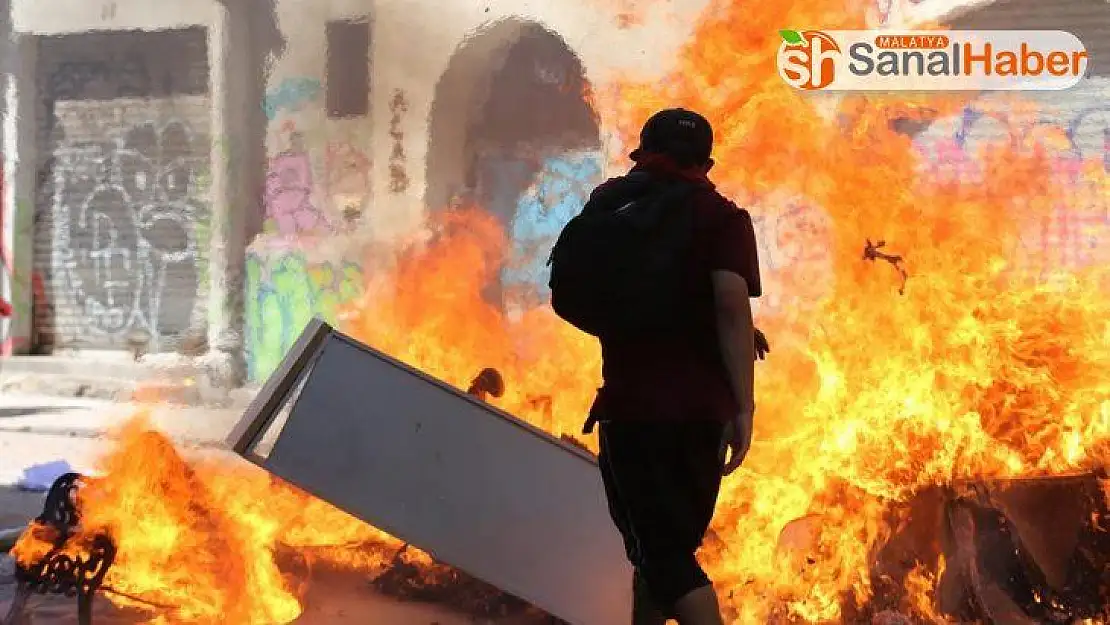 Protestolar Şili Devlet Başkanına geri adım attırdı
