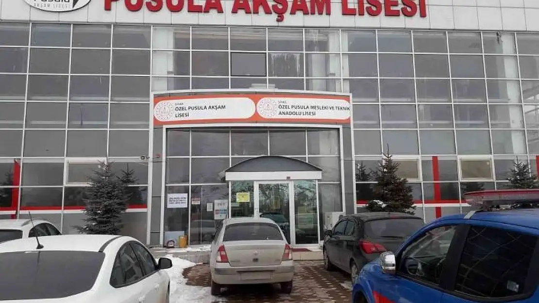 'Pusula Akşam Lisesi ön kayıtları devam ediyor'