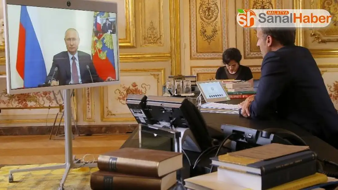 Putin ve Macron, Libya'da 'hem fikir' olduklarını belirtti