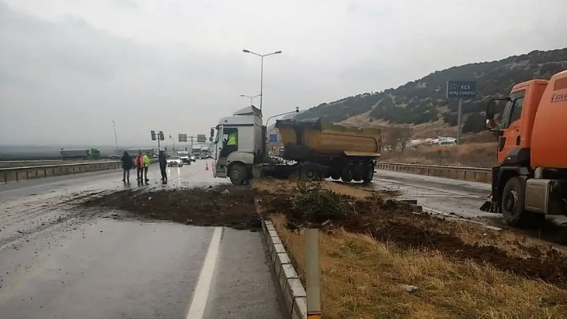 'Refüje çıkan kamyonun sürücüsü yaralandı'