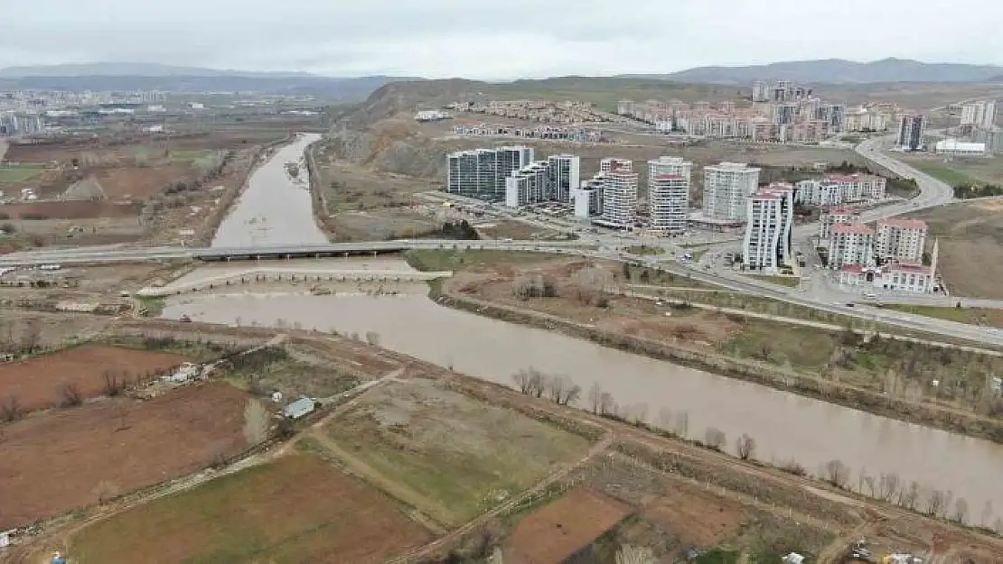 'Rengini kızıllığından alıyordu, çamur deryasına dönüştü'