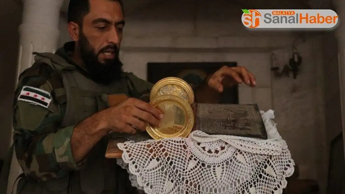 Resulayn'da SMO askerleri Ortodoks Kilise'sinin güvenliğini sağlıyor