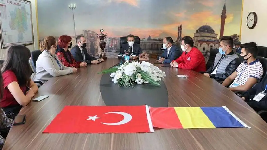'Romanyalı öğrenciler Sivas´ta İHA eğitimi alıyor'