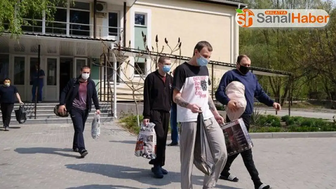 Rusya'nın serbest bıraktığı Ukraynalı esirlerin karantina süresi doldu