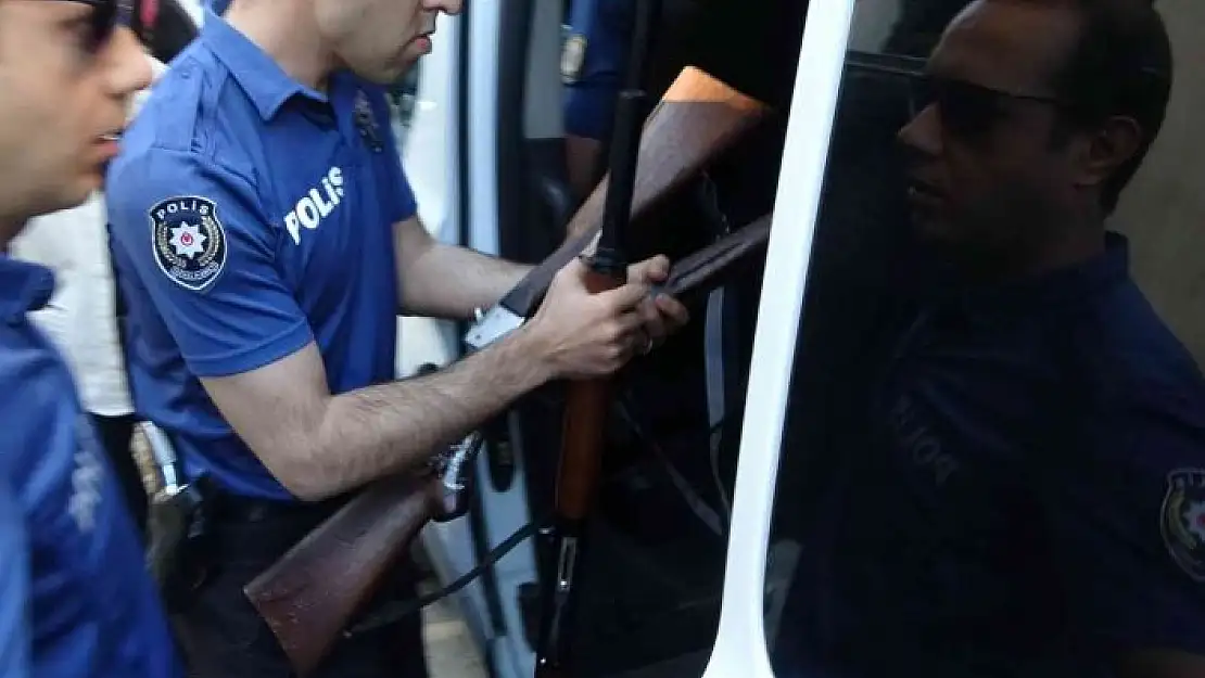'Şafak operasyonunda 2 şahıs gözaltına alındı'