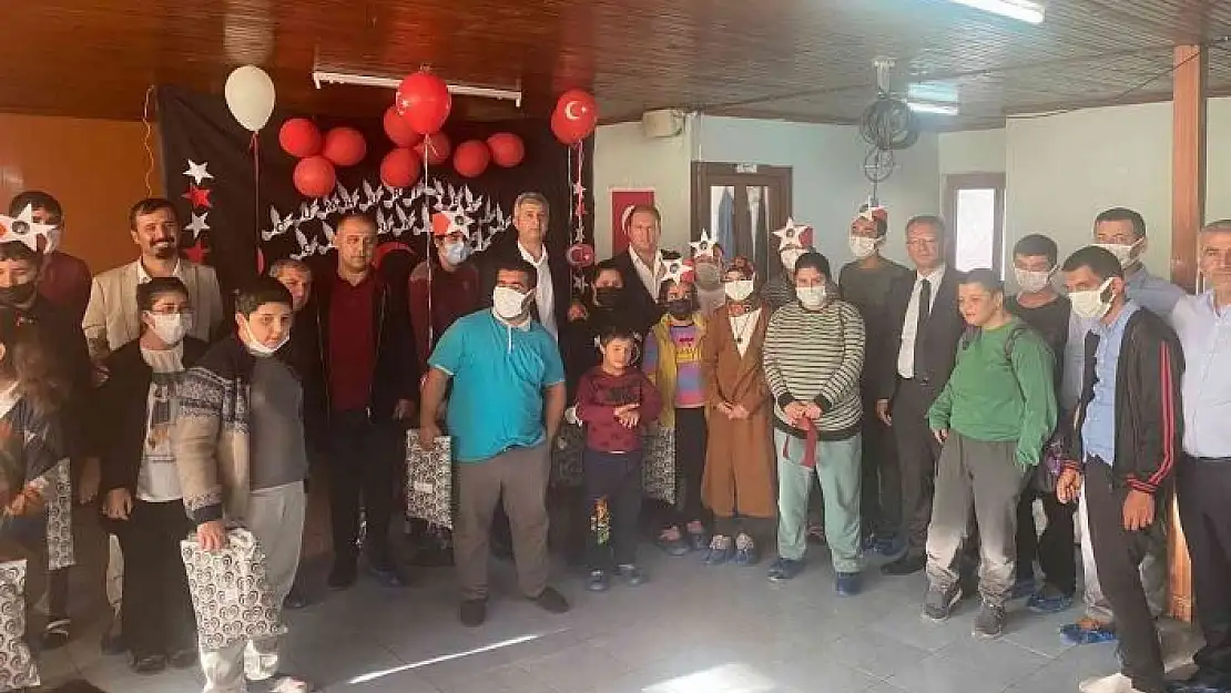 'Samyeli Derneği çocukların yüzünü güldürdü'
