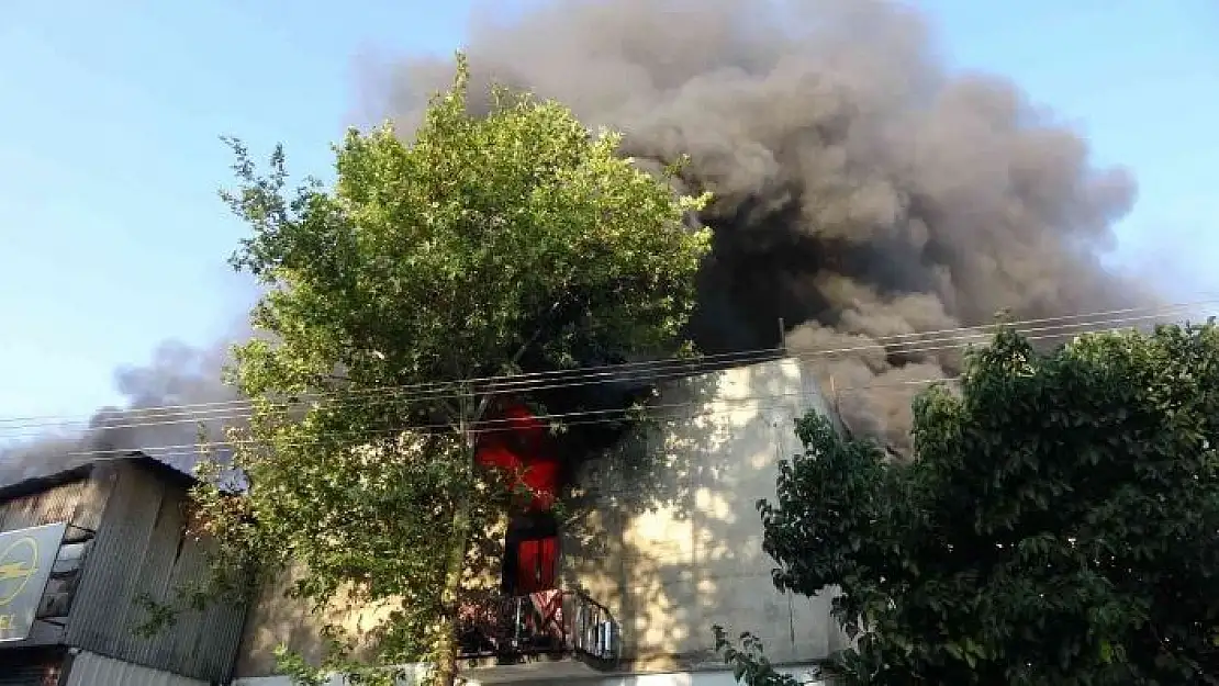'Sanayi sitesinde korkutan yangın'