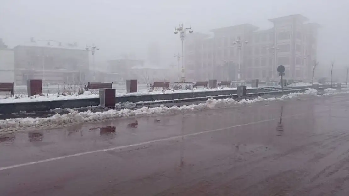 'Şarkışla sise teslim oldu'