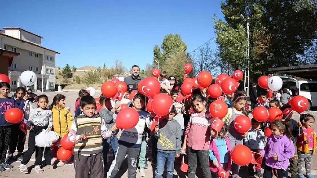 'Şehit aileleri, çocukları sevindirdi'