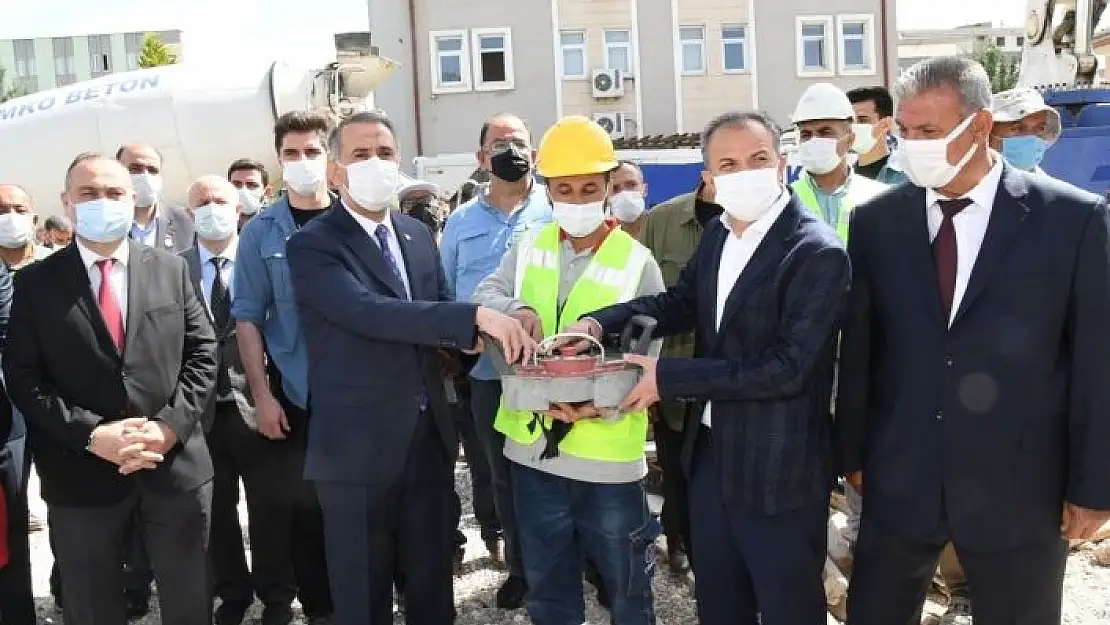 'Şehit aileleri ve gazilere modern hizmet binası'
