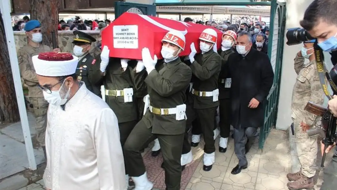 'Şehit Astsubay Kıdemli Başçavuş Mehmet Demir son yolculuğuna uğurlandı'
