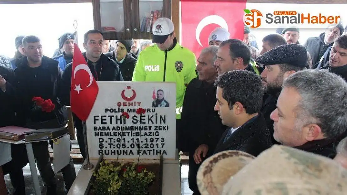 Şehit Fethi Sekin, şehadetinin 3. yılında kabri başında anıldı