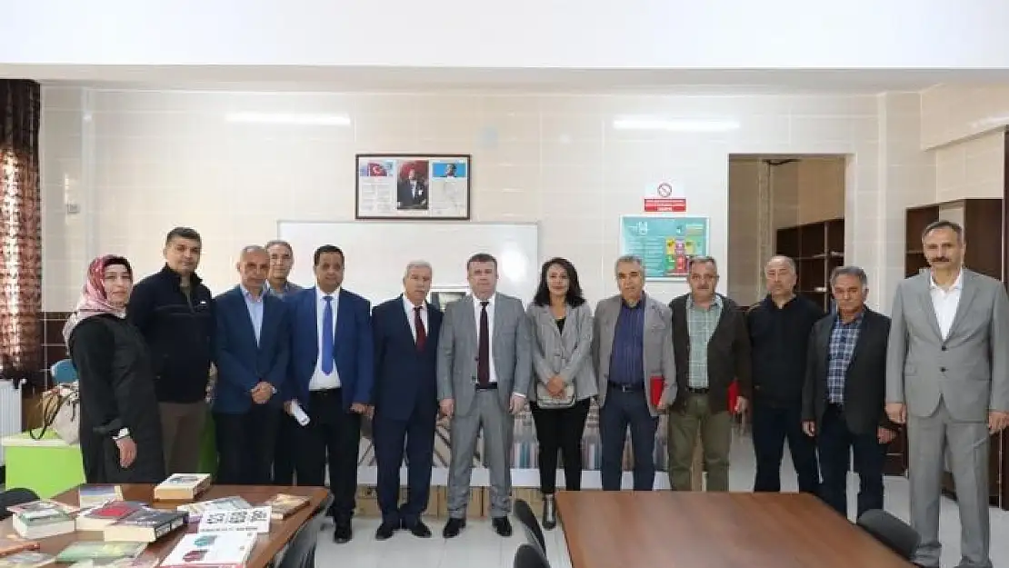 'Sektör temsilcilerinden kitap toplama kampanyasına destek'